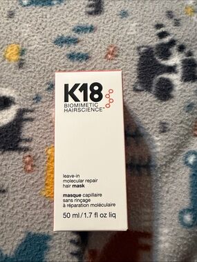 K18 Biomimetic Hairscience Leave-In Molecular Repair Hair Mask — White